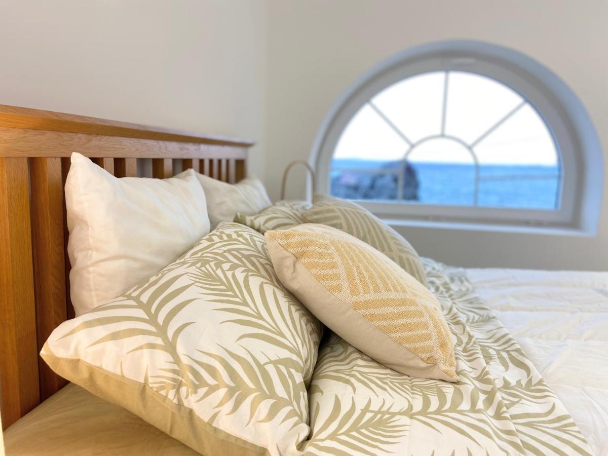 Unique Waterfront Duplex On The Mediterranean - Caleta, Catalan Bay Gibraltar Exterior foto